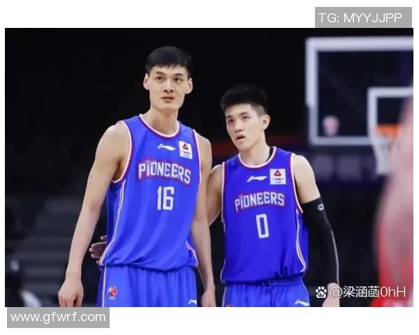 CBA常规赛积分榜最新动态分析与球队表现评估