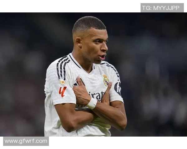 姆巴佩在西甲赛场再度破门展现超凡实力引发球迷热议