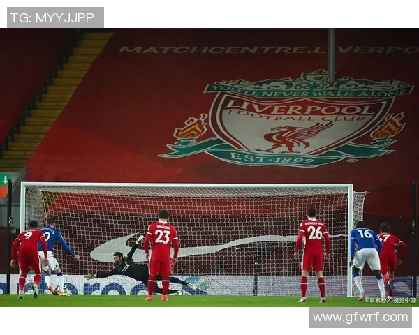 利物浦主场横扫南安普顿，榜首位置稳固